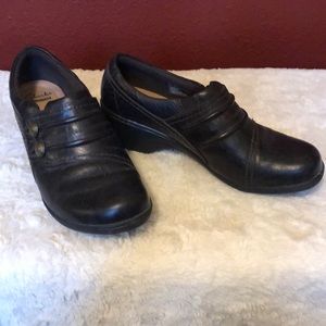 Clark collections soft cushion shoes size 8-1/2 M